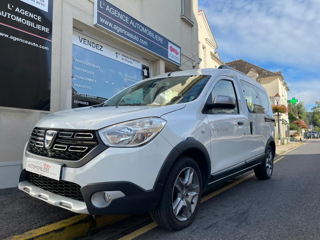 Dacia Dokker 1.5 DCI 90CV STEPWAY SUIVI DISPO! — 1