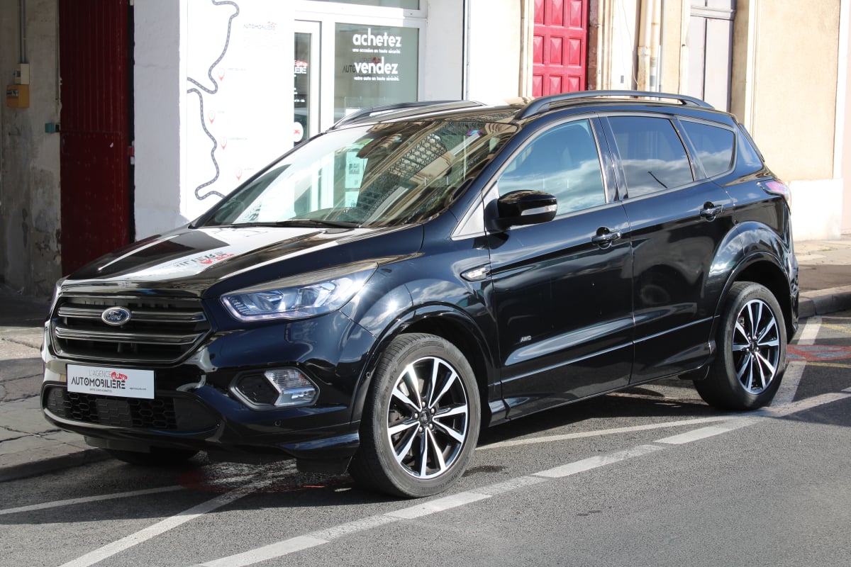 Ford Kuga 2.0 TDCI 150 ST-LINE 4X4 POWERSHIFT BVA START-STOP ( CarPlay, Caméra de Recul, Attelage ... ) — 1
