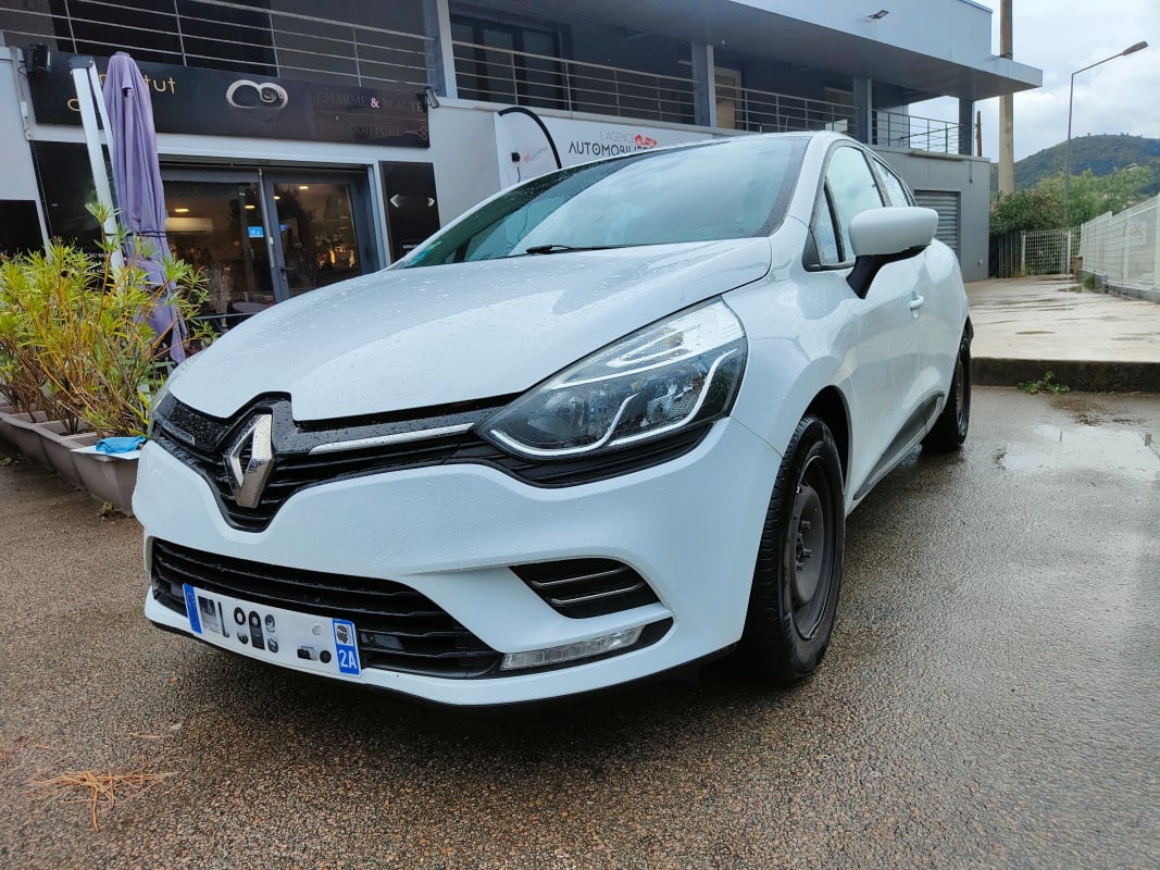 Renault Clio 0.9 TCE 90 TREND — 1