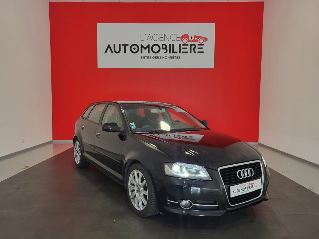 Audi A3 SPORTBACK 1.6 TDI 105 ATTRACTION — 1