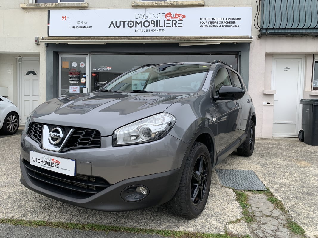Nissan Qashqai 1,6L DCi 130 cv - Connect Edition - Caméra de recul - Toit panoramique - Attelage — 1