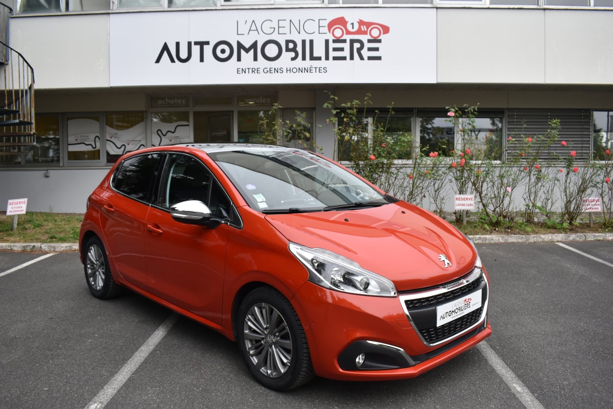 Peugeot 208 ALLURE phase II 1.2 Puretech 110 cv — 1
