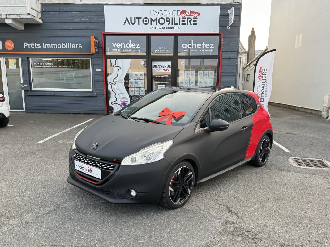 Peugeot 208 GTI 1,6 THP 200 cv BVM6 — 1