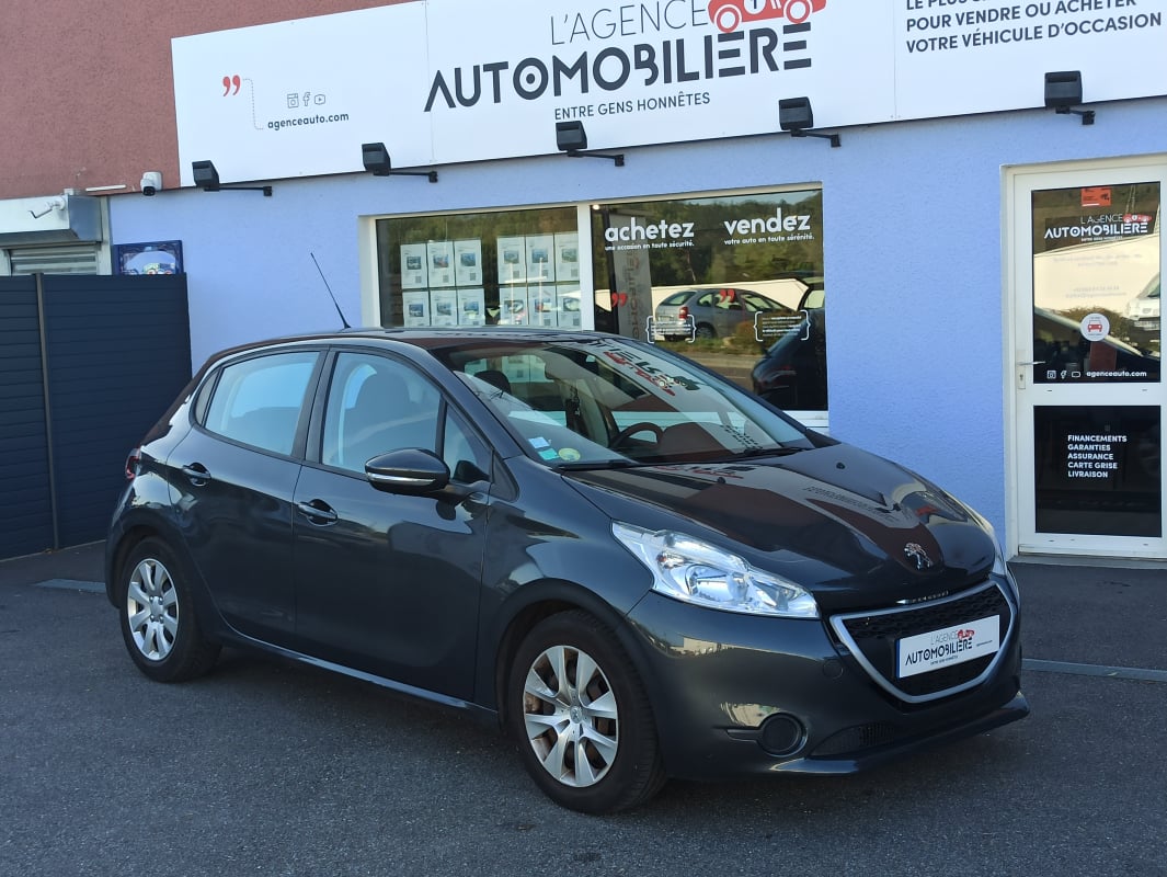 Peugeot 208 1.4 HDi FAP Allure 68ch 5p — 1