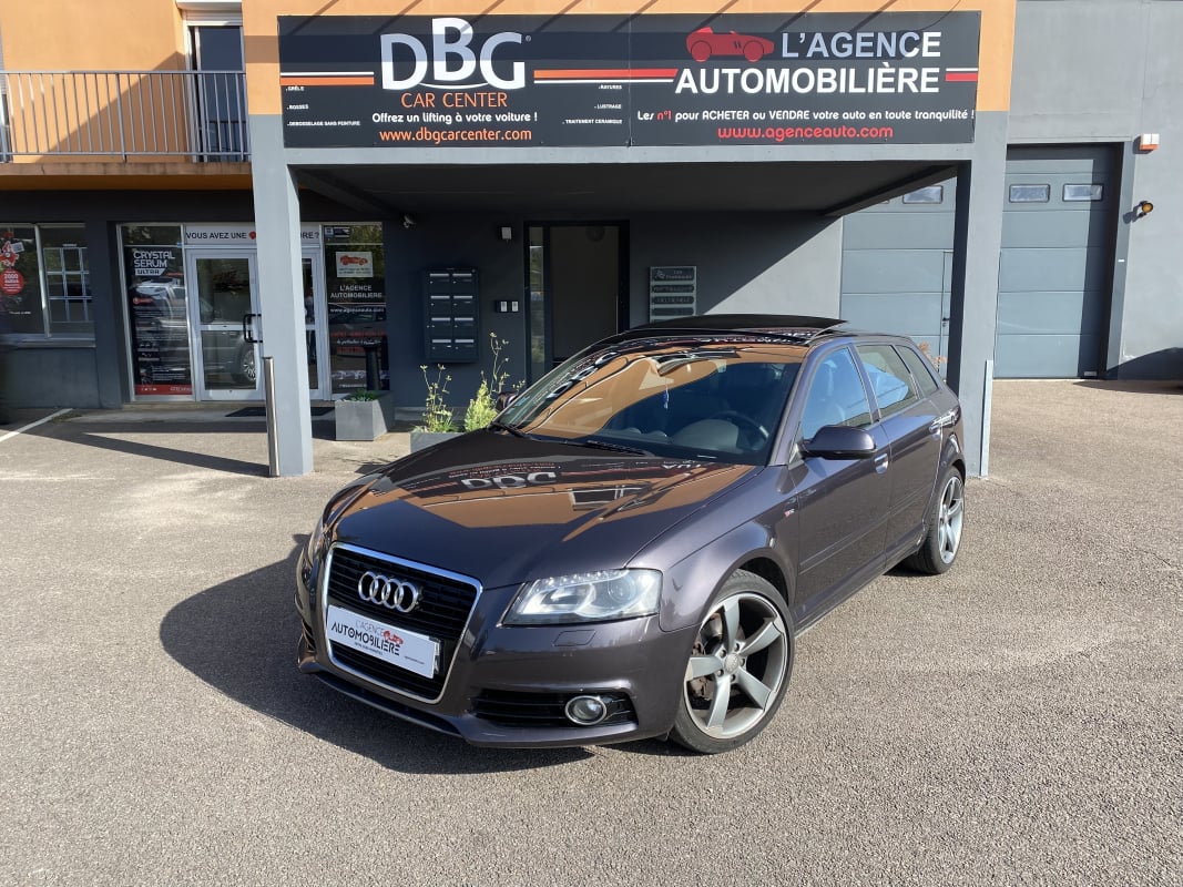 Audi A3 Sportback 2.0 TDi 140cv S-Line - Toit ouvrant/Régulateur/Climatisation — 1