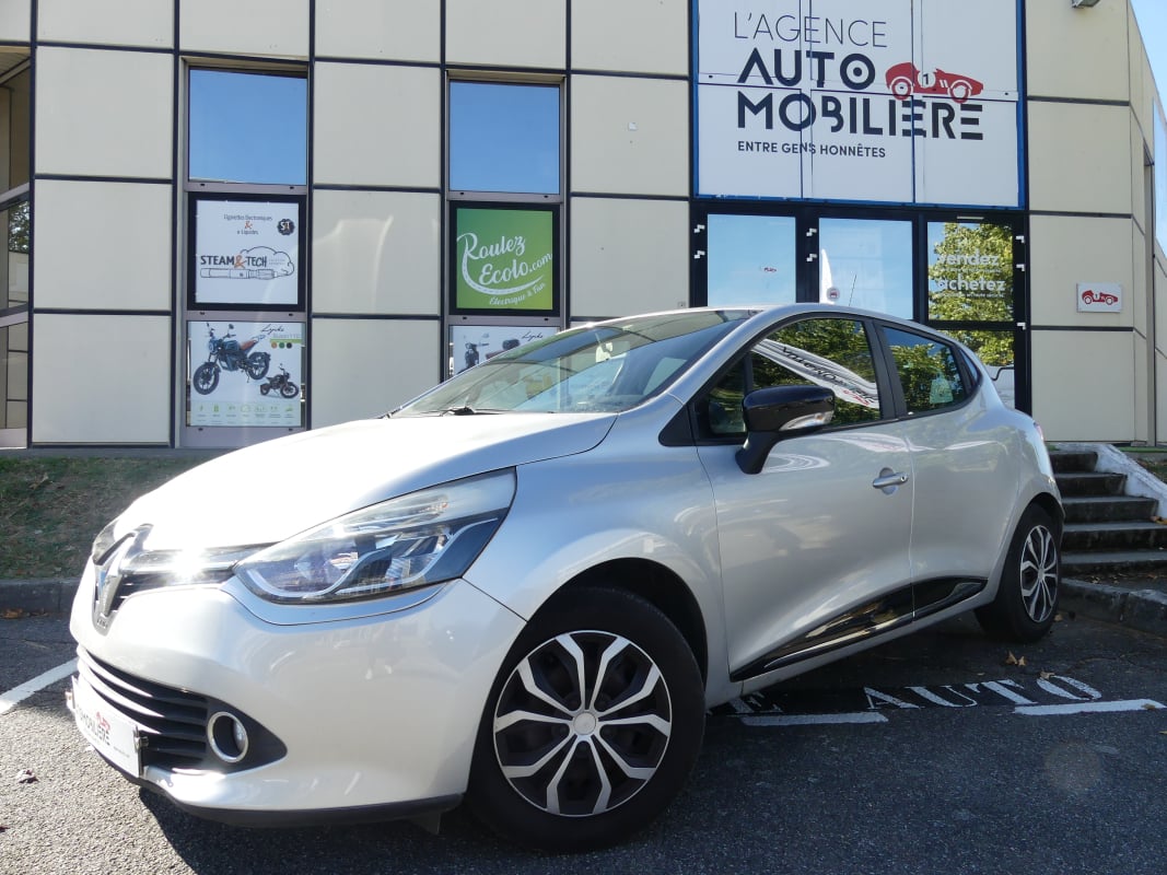 Renault Clio Clio IV TCe 90 CH Expression — 1