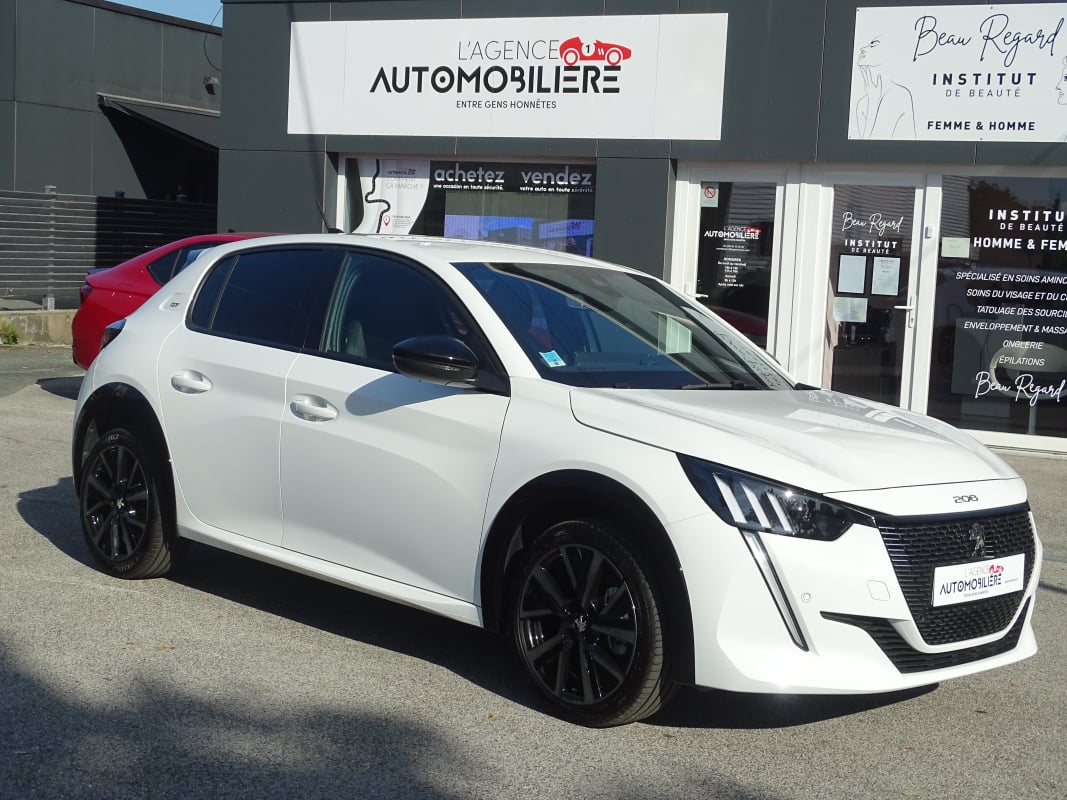 Peugeot 208 1.2 PURETECH 100 CV GT BVM6 — 1