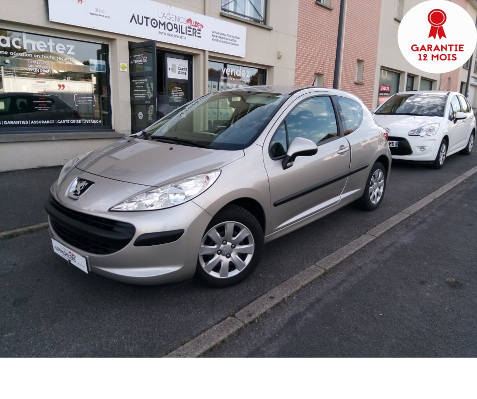 Peugeot 207 1.4 75 URBAN 3P garantie 12 mois — 1