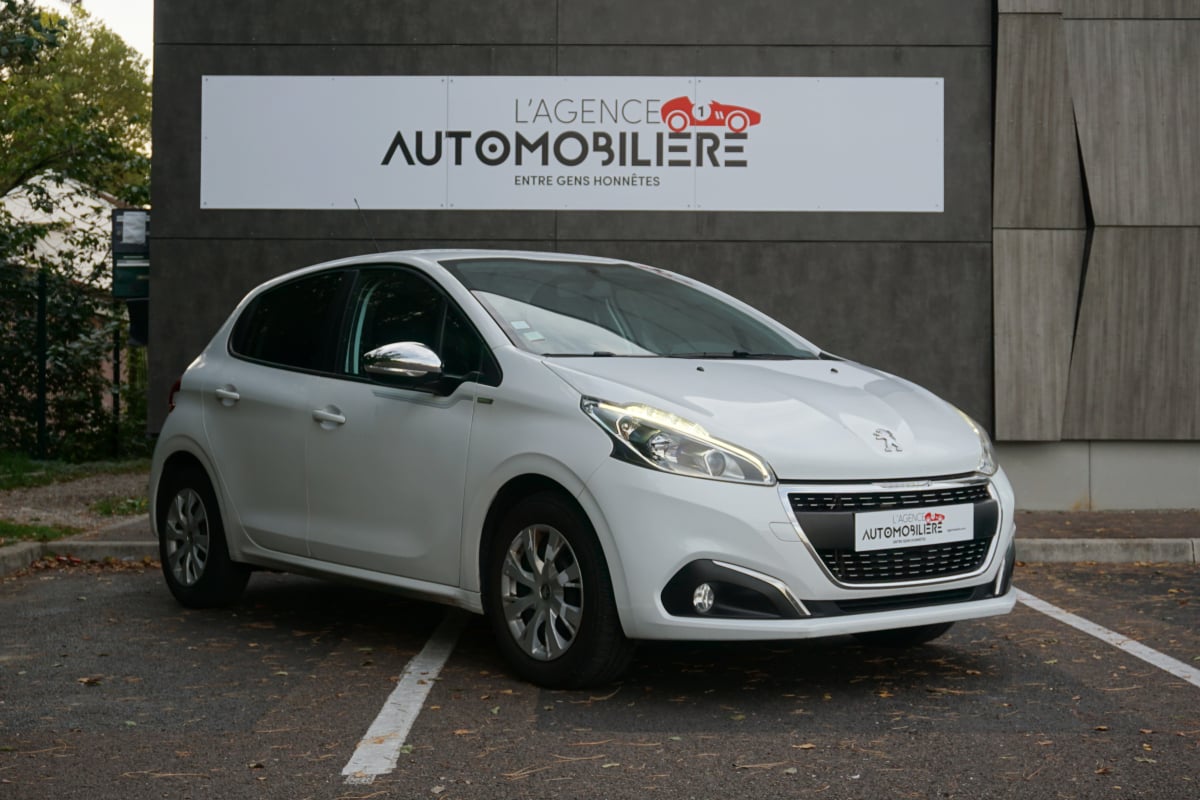 Peugeot 208 1.2 VTi 12V 82 ch - URBAN SOUL — 1