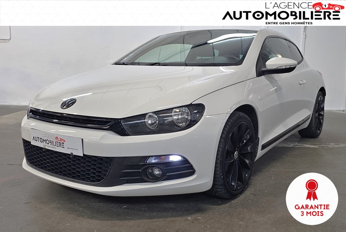 Volkswagen Scirocco 2.0L TSI 200 DSG 6 CARAT — 1