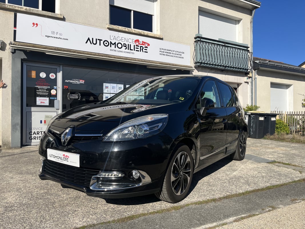 Renault Scenic III 1.6 DCI 130cv Edition Bose - Attelage — 1