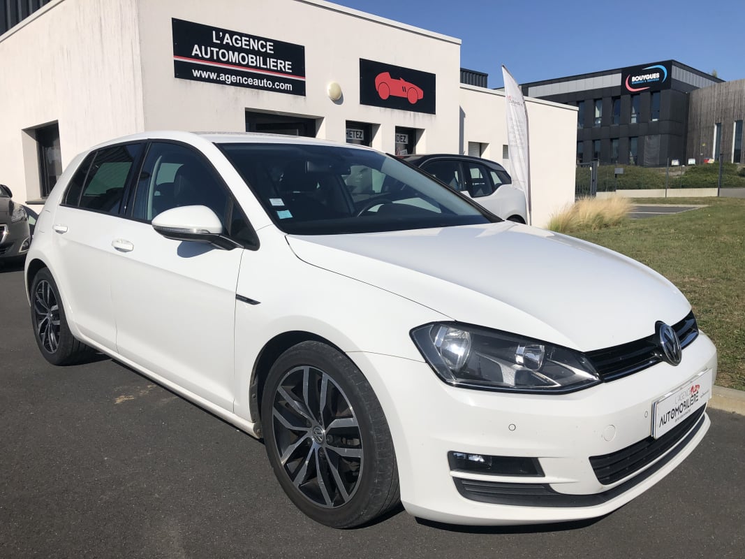 Volkswagen Golf VII 1.6 TDI Blue Motion S&S 110ch Lounge — 1