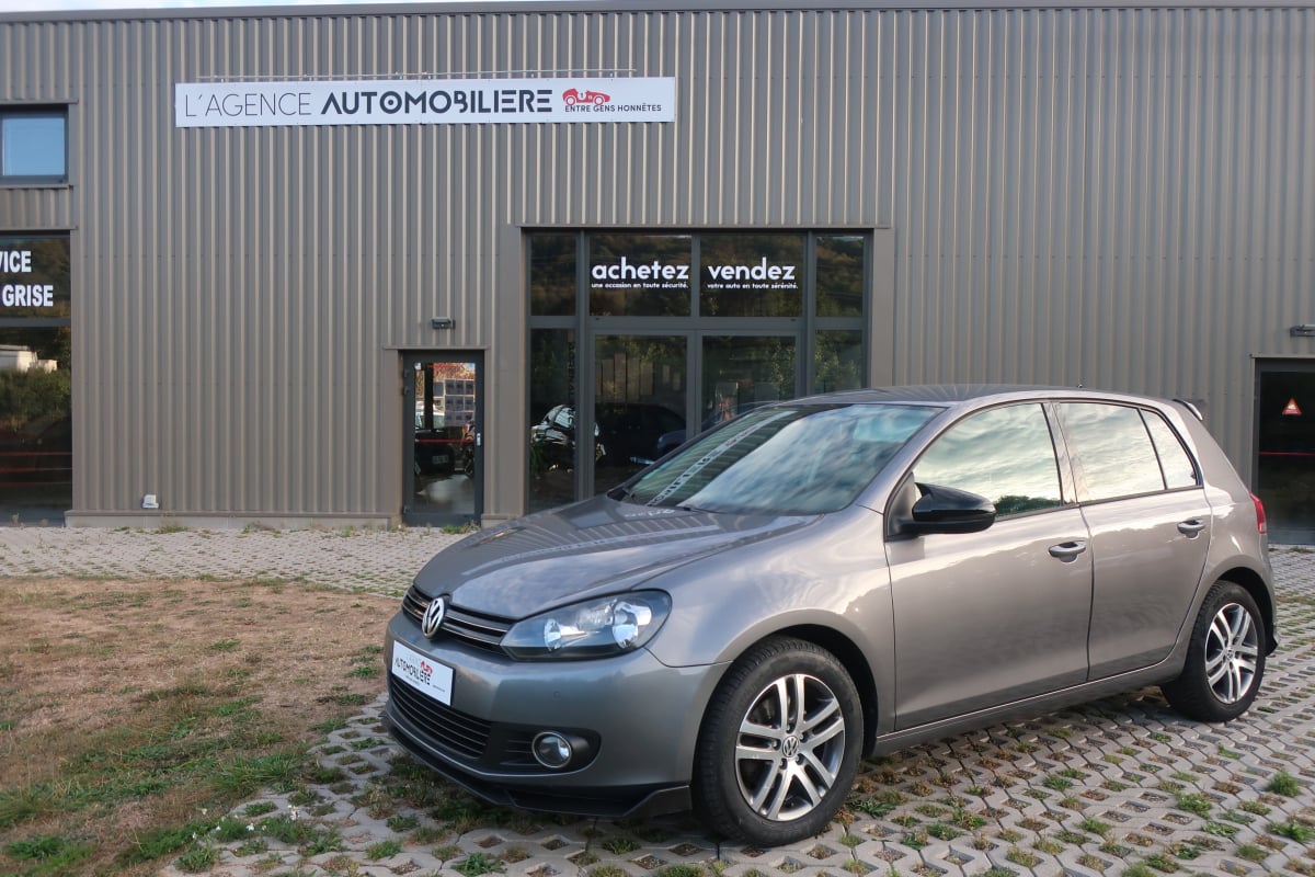 Volkswagen Golf 2.0 Tdi 16s Confortline 140Cv — 1