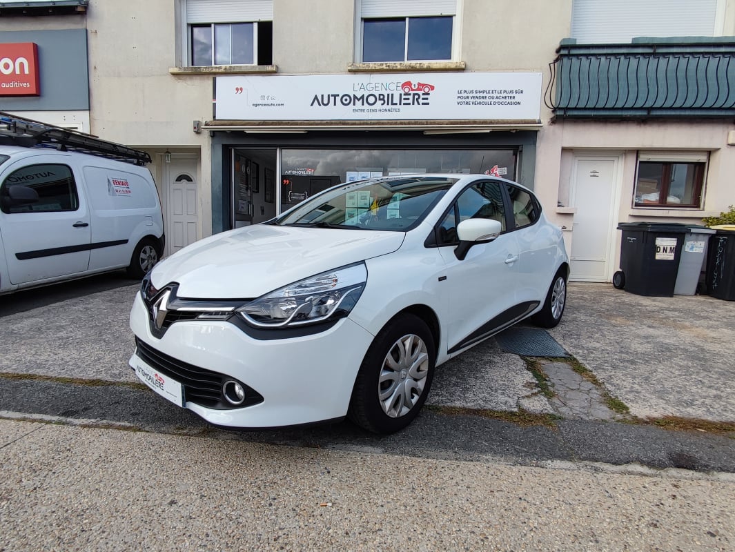 Renault Clio IV TREND 5 Portes 1.2 75 cv — 1