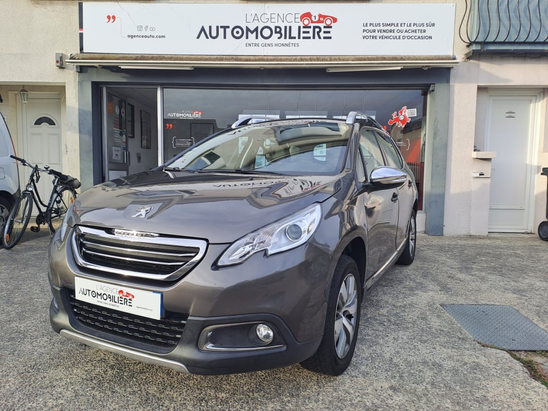Peugeot 2008 1.2 110 cv Allure -Distribution Neuve - Suivi Complet Peugeot — 1