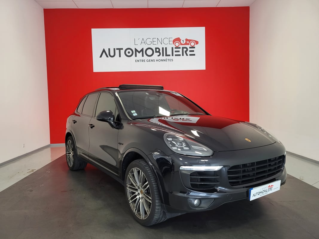 Porsche Cayenne CAYENNE S E HYBRID PLATINIUM BLACK EDITION — 1