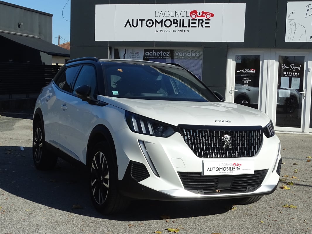 Peugeot 2008 1.5 BLUEHDI 130 GT EAT8 - TOIT BLACK DIAMOND — 1
