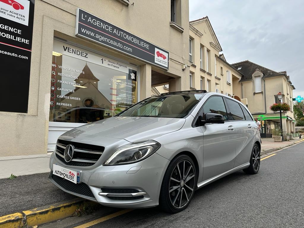 Mercedes-Benz Classe B 200 CDI FASCINATION SUIVI!!!! — 1