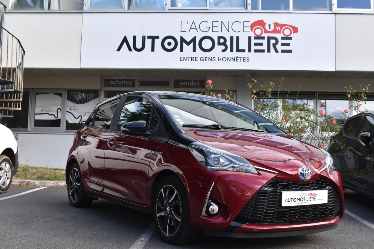 Toyota Yaris COLLECTION 1.5 VVTi Hybrid 100h E-CVT 75 cv Boîte auto — 1