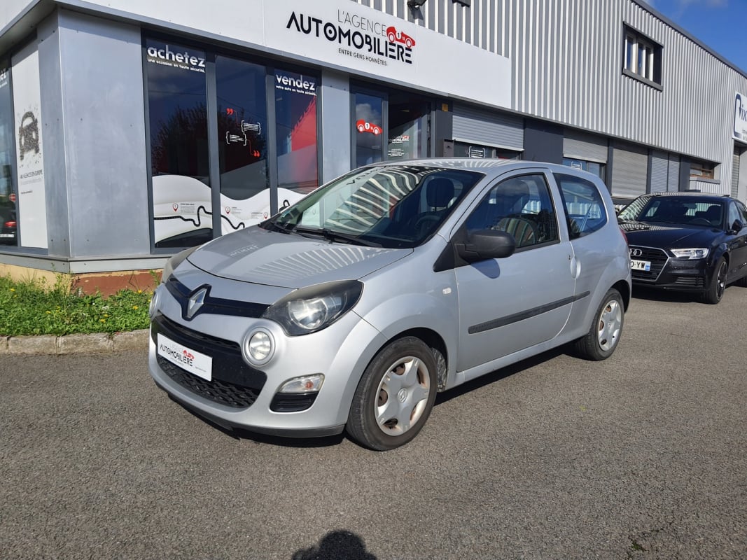 Renault Twingo II 2 PHASE 2 1.5 DCI 75 CH AUTHENTIQUE — 1