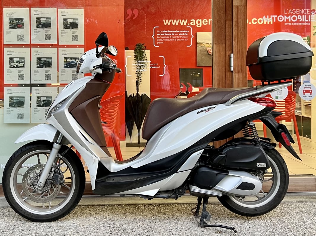 Piaggio Medley 125 i-get ABS / 1°Main — 1