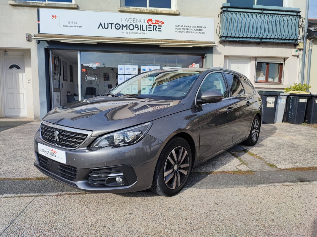 Peugeot 308 SW Phase II 1.2 Puretech 130 cv allure boîte auto — 1