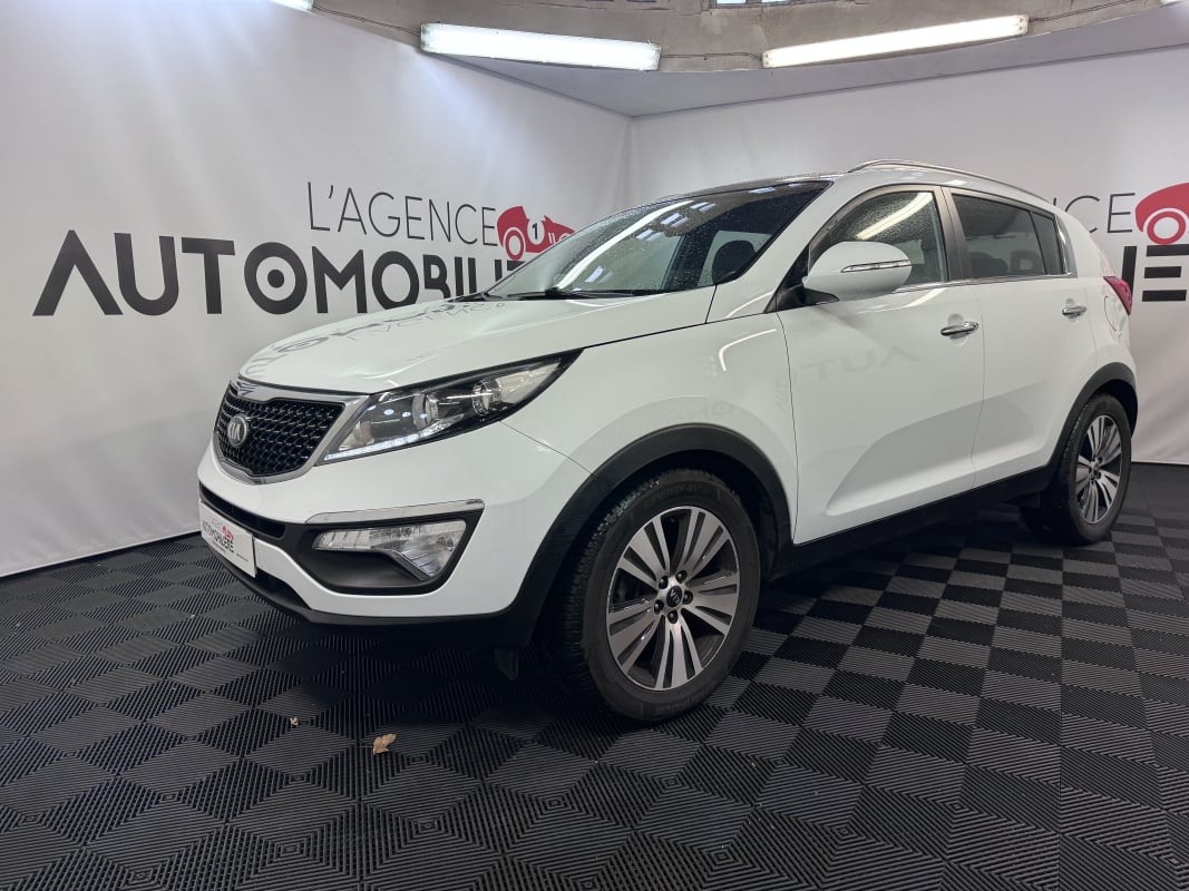 Kia Sportage 1.7 CRDI 115 ORIGINS ULTIMATE 4X2 ISG (1ère Main, Attelage) — 1