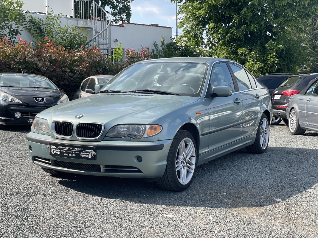 BMW Série 3 330xi 231cv phase 2 5P