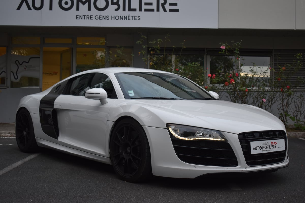 Audi R8 AUDI R8 5.2 FSI quattro 525 ch PACK F1 — 1