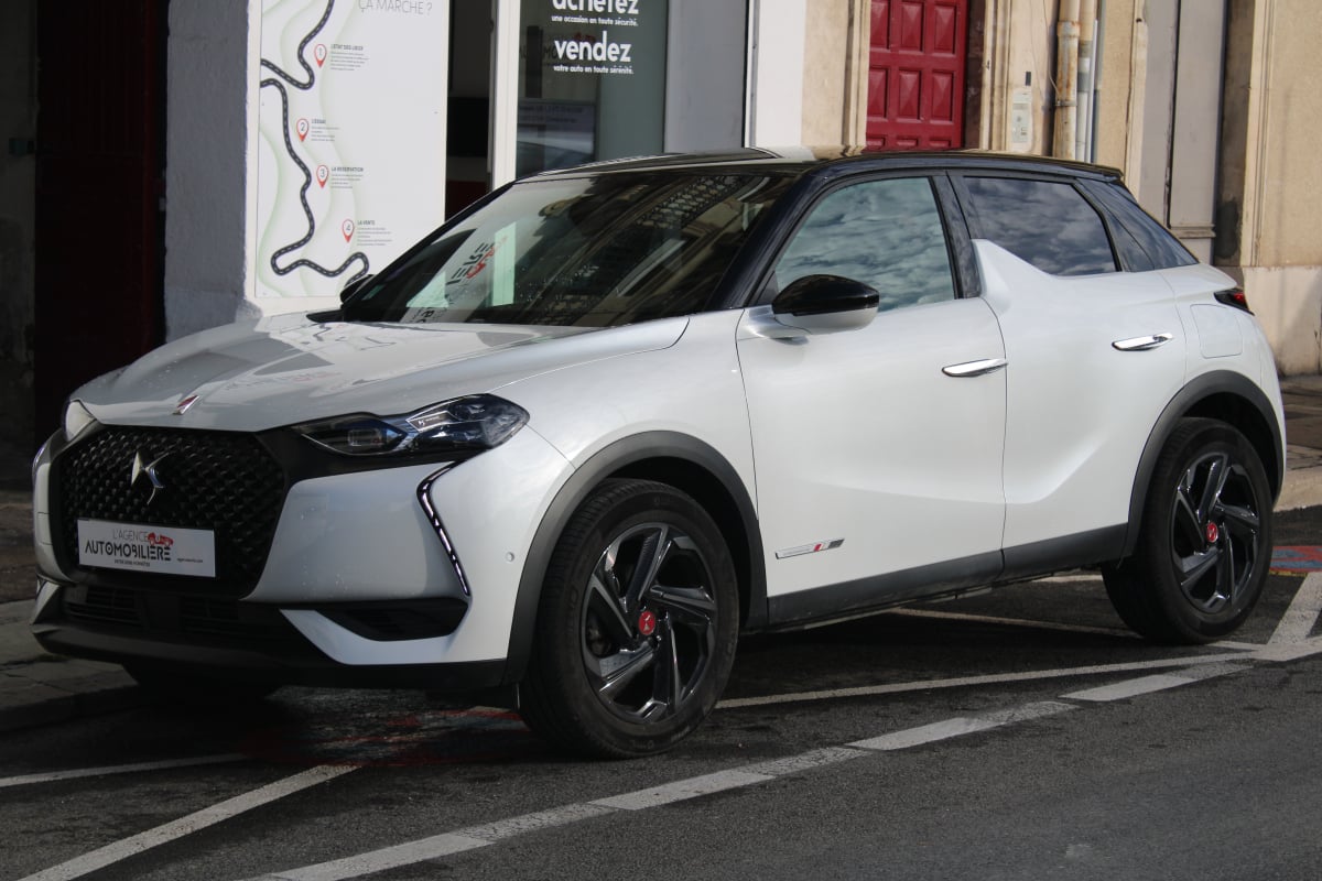 DS DS 3 1.2 PURETECH 130 PERFORMANCE LINE PLUS BVA ( Palettes au volant, Caméra de Recul, CarPlay...) — 1
