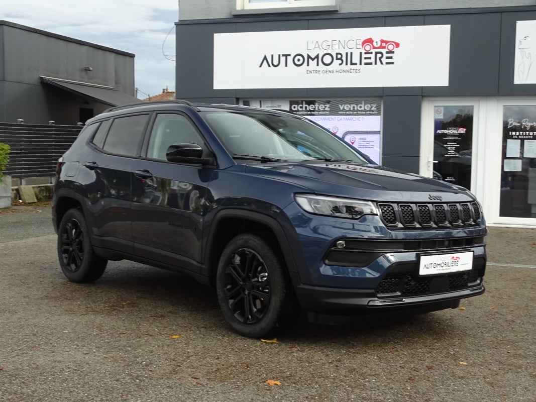 Jeep Compass 1.5 HYBRID 130 MHEV NIGHT EAGLE BVA - GARANTIE JUIN 2025 — 1
