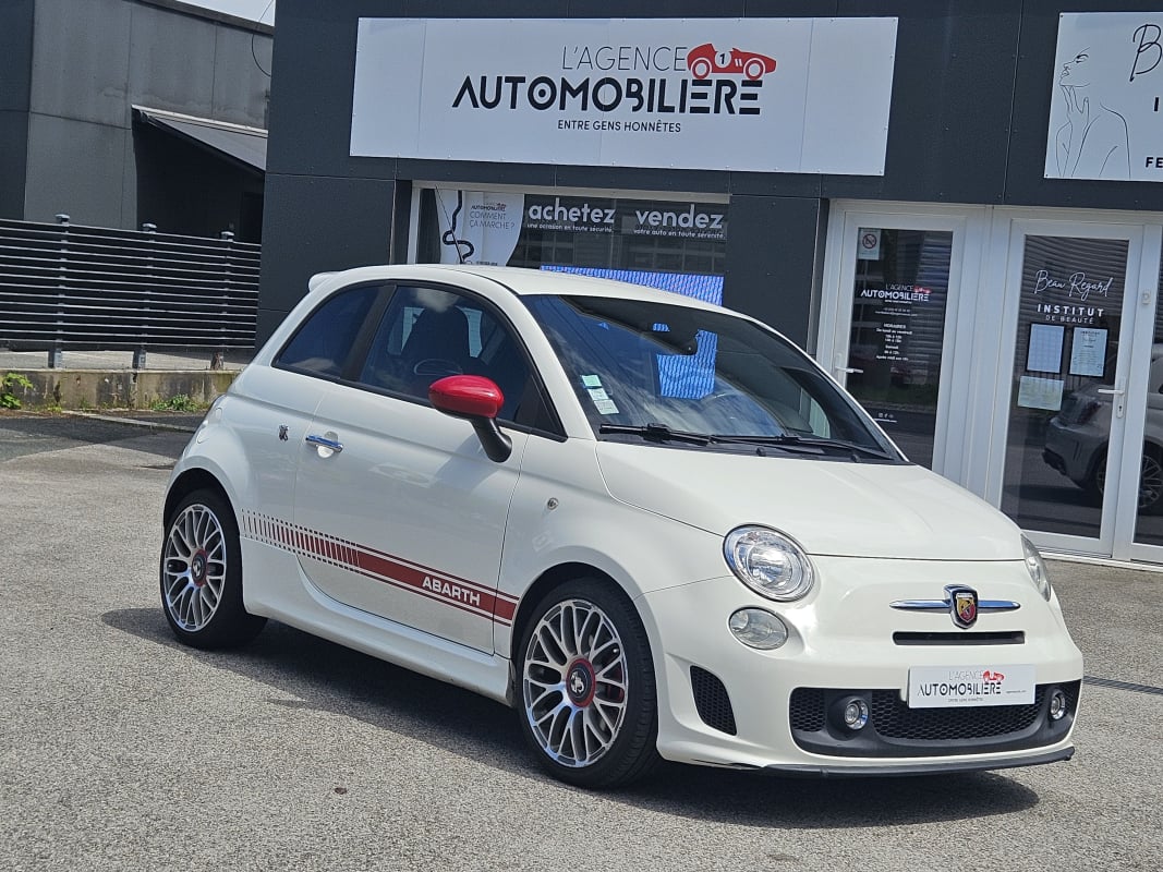Abarth 500 1.4 T-JET 135 CV 114000 kms Entretien Abarth — 1