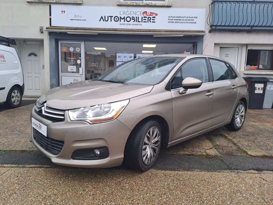 Citroen C4 II 1.6 HDi FAP 115 cv BUSINESS - Attelage — 1