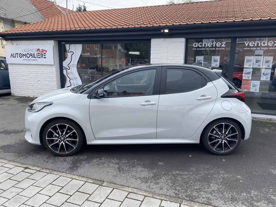 Toyota Yaris Hybride 100h GR SPORT Pack Techno — 1