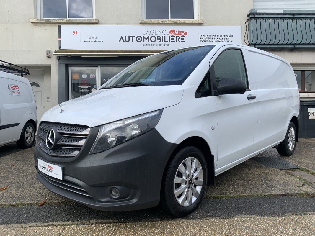 Mercedes-Benz Vito Fourgon 109 1.6 CDI 88 cv - Attelage - 3 places — 1
