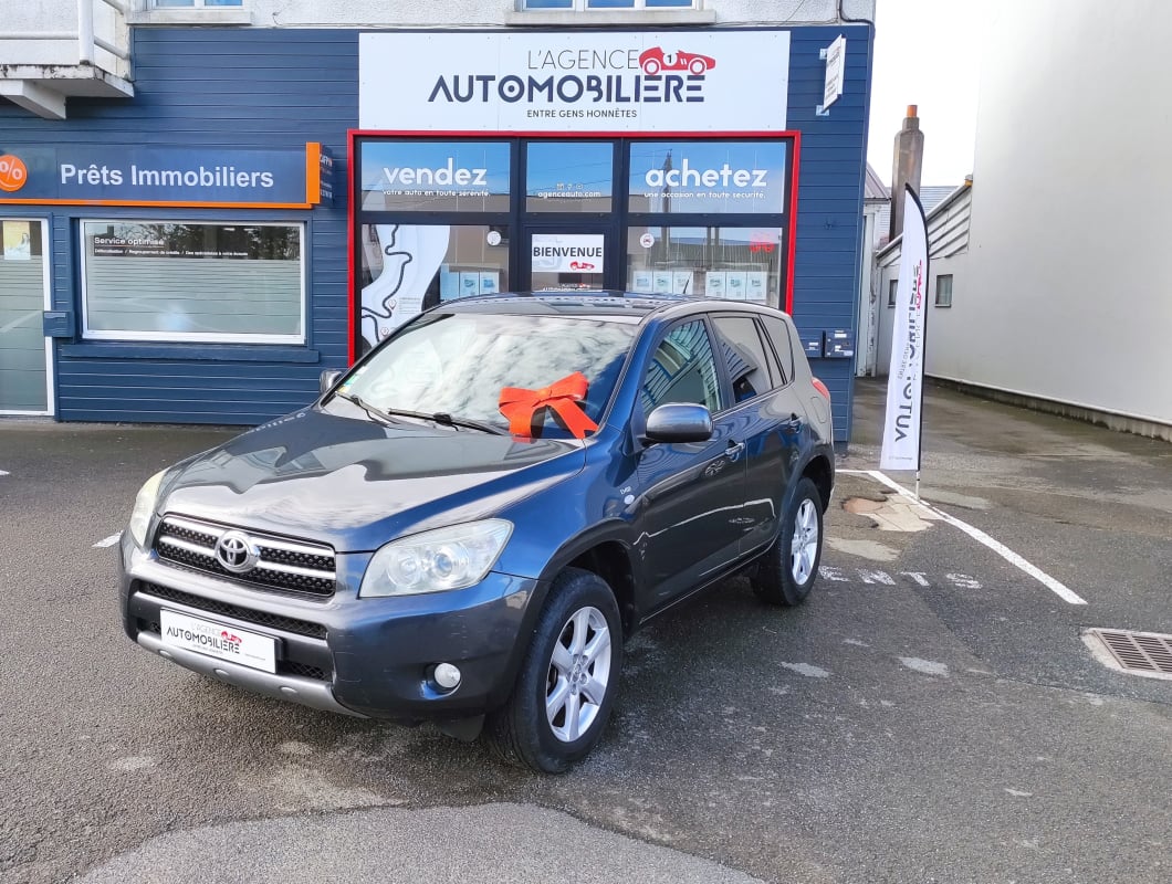 Toyota RAV4 2.2 D-4D 136cv 4WD BVM6 LIFE (1ère main) — 1