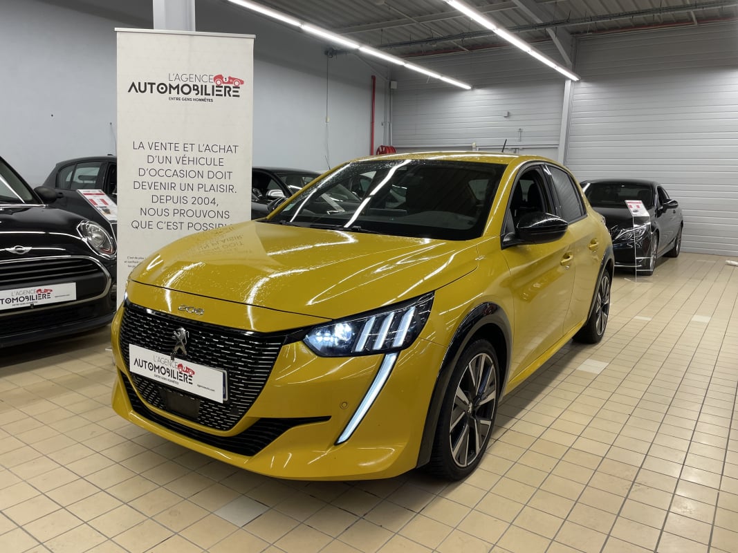 Peugeot 208 II 1.2 PURETECH 100 GT LINE START-STOP — 1