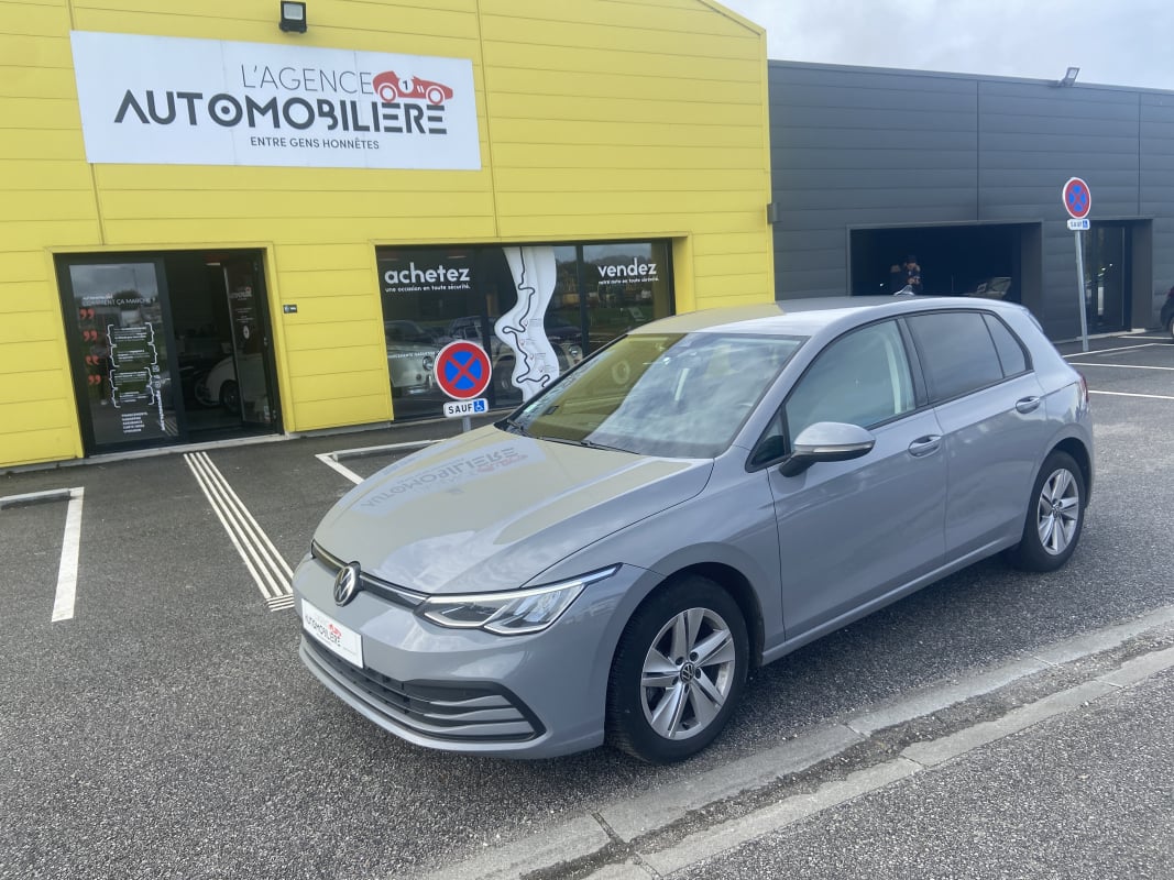 Volkswagen Golf FIRST EDITION 2L TDI 150 DSG7 LIFE — 1