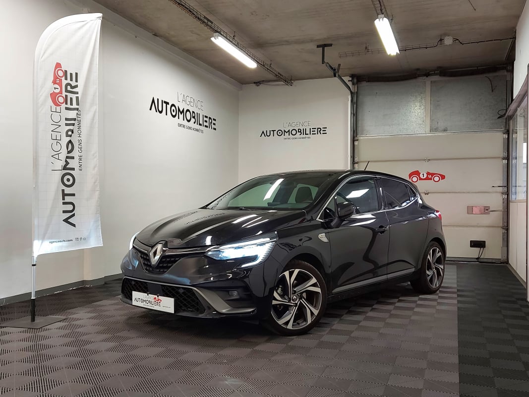 Renault Clio E-TECH HYBRID 140 R.S. LINE — 1