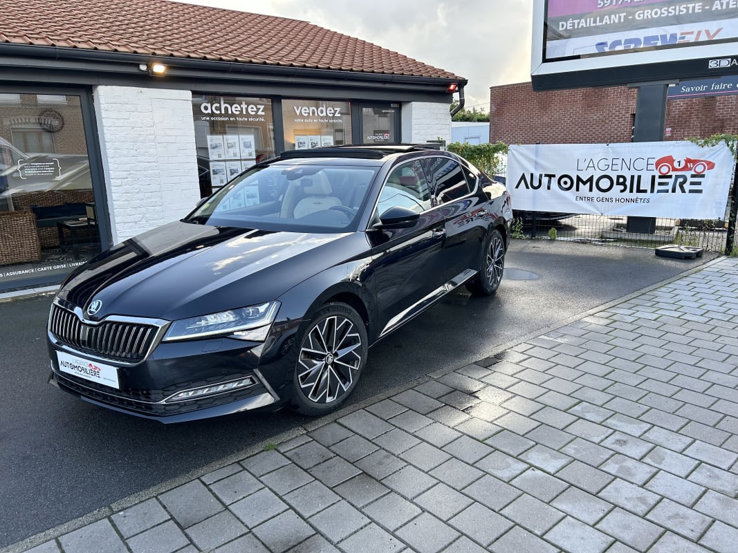 Skoda Superb 2.0 TDI 150 LAURIN & KLEMENT DSG7 TOIT TVA RECUPERABLE — 1