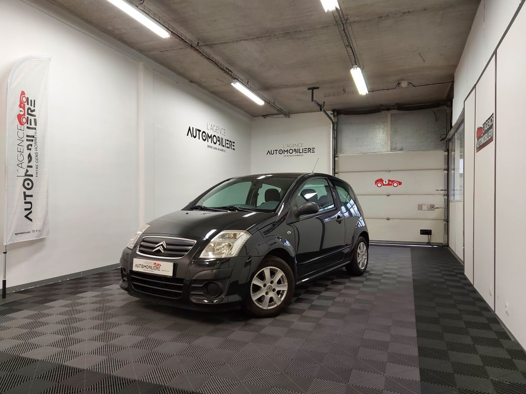 Citroen C2 (2) 1.1 COLLECTION + KIT DE DISTRIBUTION — 1
