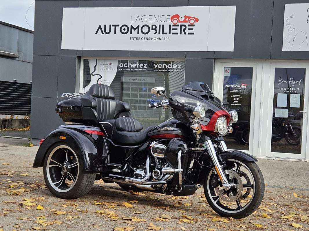 Harley Davidson Triglide CVO FLHTCUTGSE 117 1923 cm3 1 ERE MAIN Garantie 2025 — 1