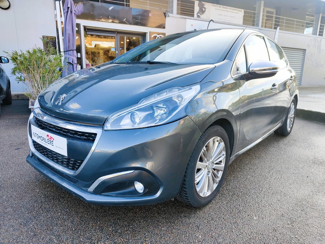 Peugeot 208 GENERATION-I 1.2 PURETECH 110 ALLURE BUSINESS EAT BVA START-STOP — 1