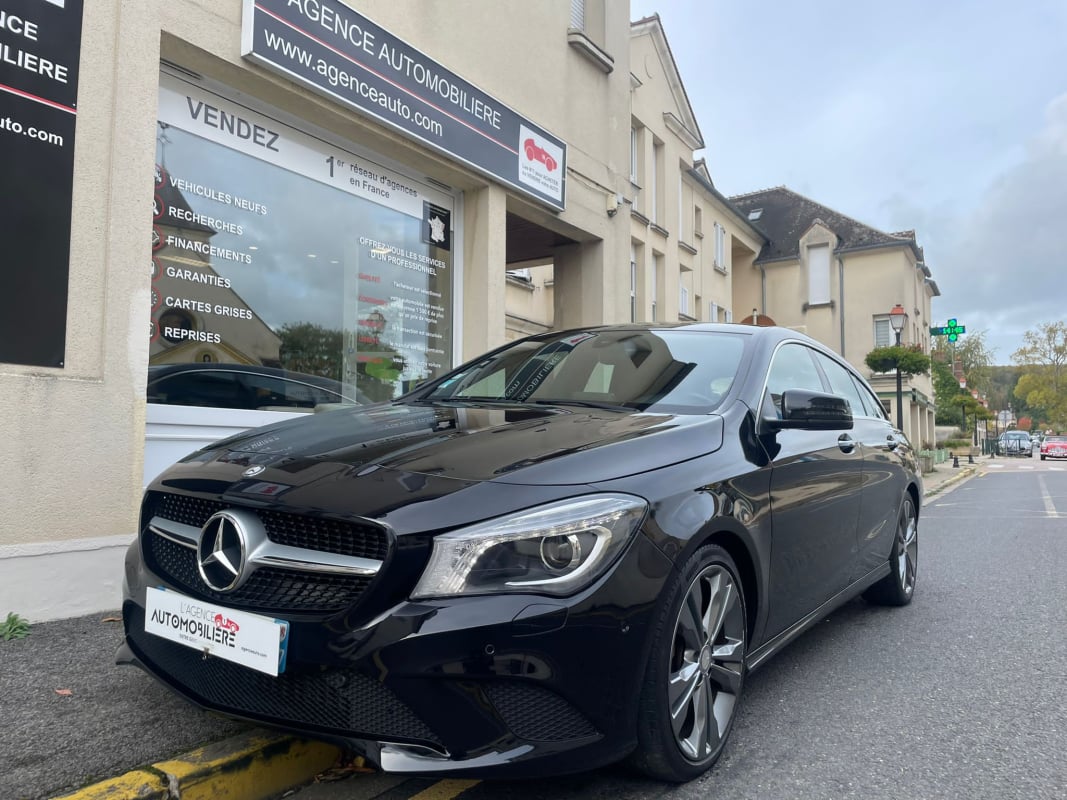 Mercedes-Benz Classe CLA 180 BVA URBAN SUIVI MERCEDES — 1