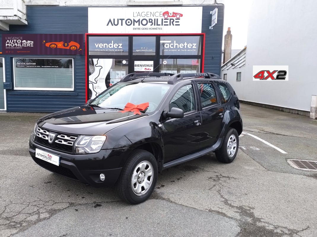 Dacia Duster 1.5 dCi 4x2 109 cv BVM6 Laureate (1ère main) — 1