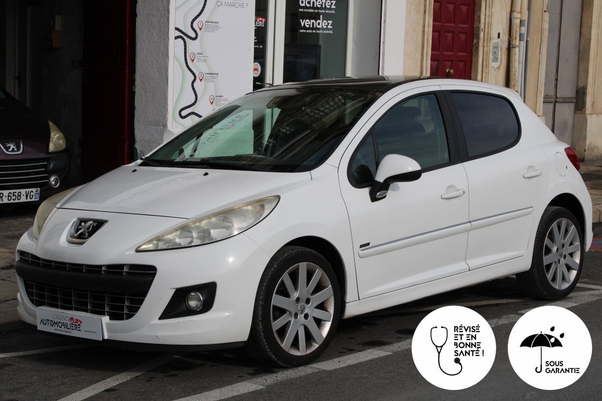 Peugeot 207 1.6 HDI 90 SPORTIUM (Toit panoramique, climatisation, Radar de recul,..) — 1