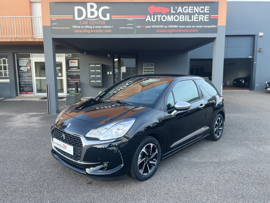 DS DS 3 Connected Chic 1.2 THP Puretech 110 cv Caméra de Recul — 1