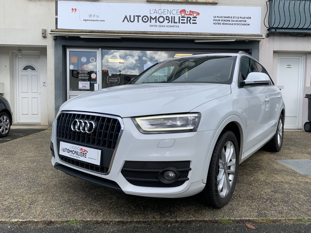 Audi Q3 2.0 TDI 140 cv - Ambition Luxe - Distri neuve - Atellage - Sièges chauffants — 1