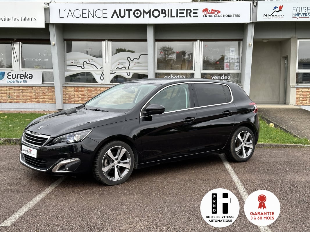 Peugeot 308 1.2 L 130ch Féline S&S EAT6 5p/To panoramique/Pack Hi-Fi DENON/Attelage/Distribution ok — 1