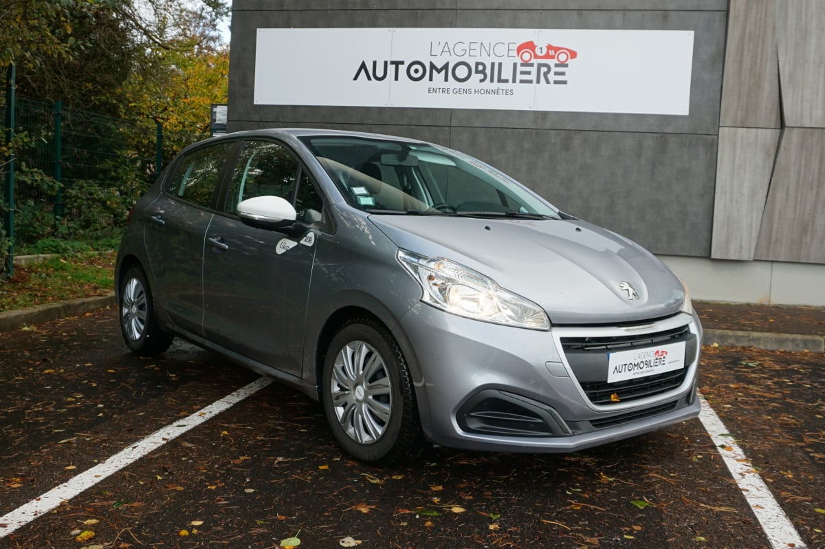 Peugeot 208 1.2 VTi Puretech 68 ch - LIKE — 1